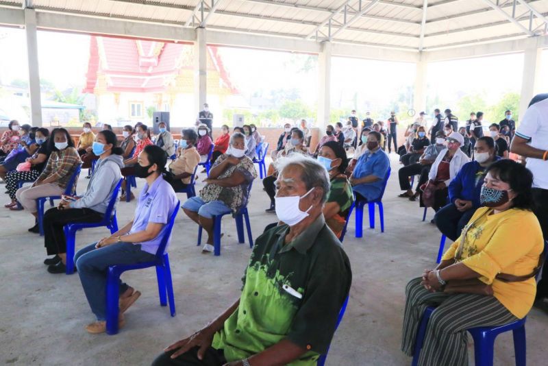 “นิพนธ์-​สรรเพชญ”เดินหน้าแจกถุงยังชีพช่วยชุมชนสงขลา