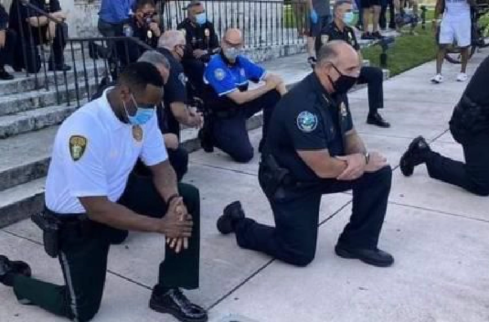 ขอบคุณภาพจากเฟซบุ๊ก Kiat Sittheeamorn 