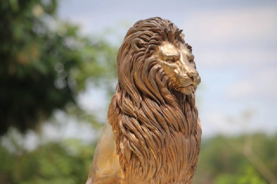 ภาพจากเฟซบุ๊ก Tak Bongkod Bencharongkul