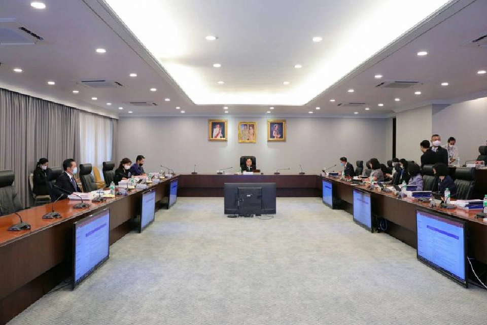 “บิ๊กป้อม” ถกบอร์ด กองทุนดีอี  เร่งจัดหาเทคโนโลยีทางการแพทย์ช่วยโควิด