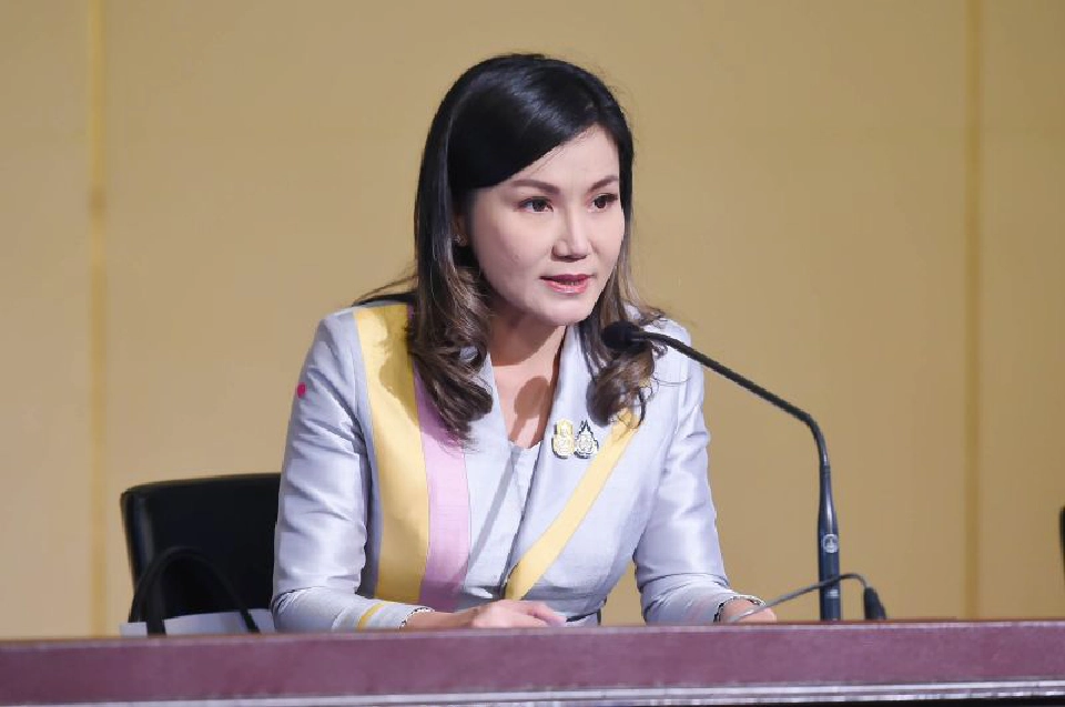 ครม.ยกเว้นค่าธรรมเนียมทะเบียนราษฎร