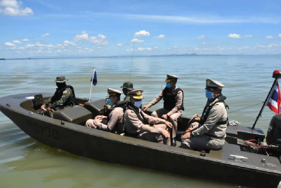 ทหารเรือมาเอง จัดระเบียบ"คอกหอย"อ่าวบ้านดอน