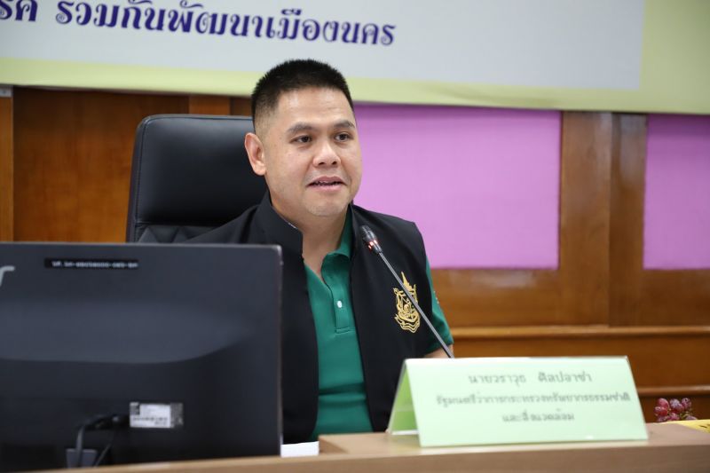 "วราวุธ"แก้หมอกควันใต้สูบน้ำท่วมป่าพรุกันไฟป่า