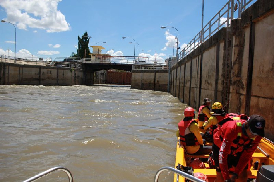 "เที่ยวปันสุข"ย้อนอดีตเมืองกาญจนฯล่องเรือผ่านเขื่อนแม่กลอง
