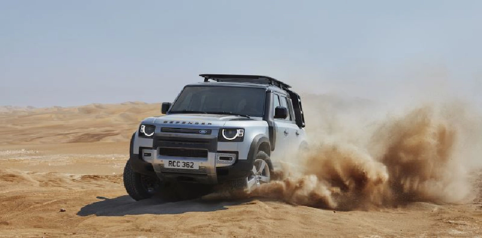 Land Rover Defender ราชาออฟโรดขาย 5.4 ล้าน