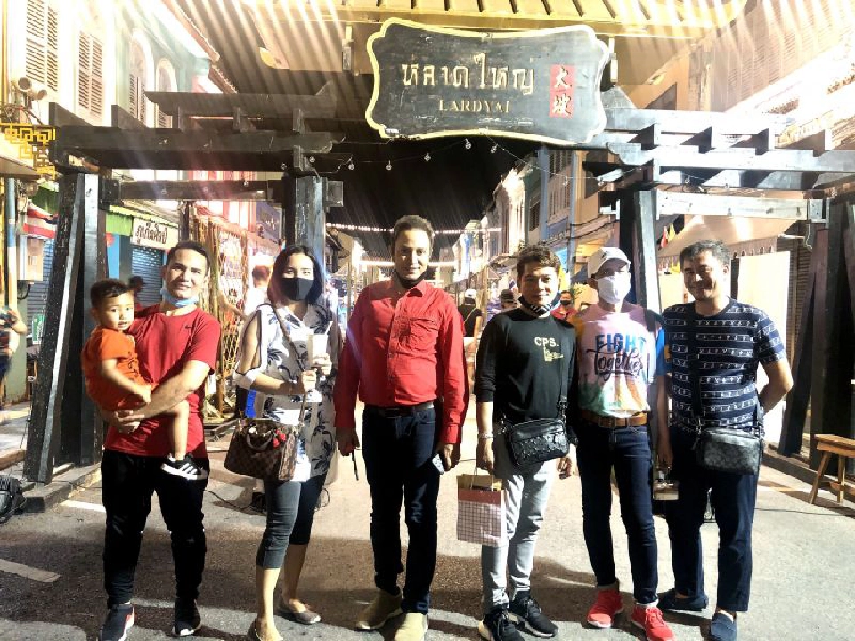เที่ยว"หลาดใหญ่" ถนนคนเดินภูเก็ตในวิถี New Normal  