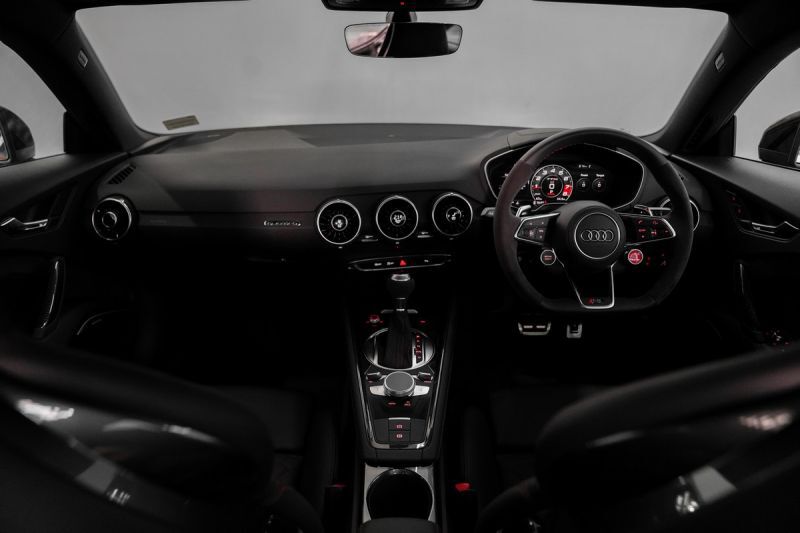 Audi ยกทัพตัวแรง RS 3 รุ่นลุย มอเตอร์โชว์ 