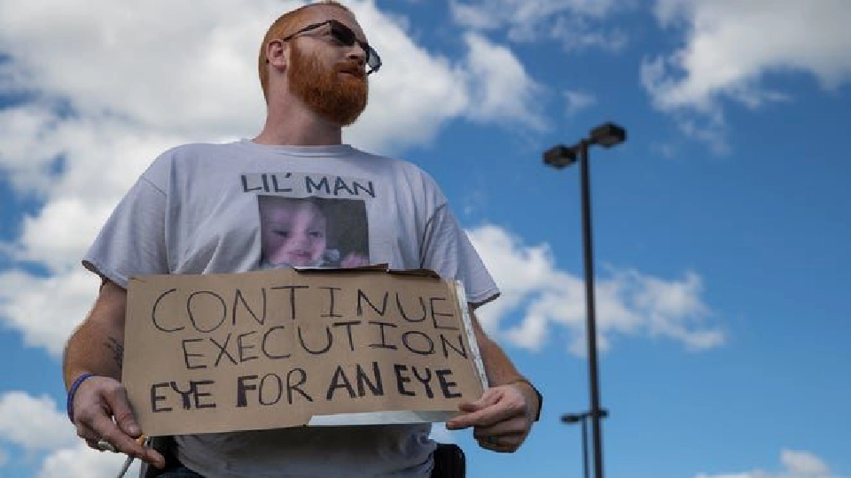 โทษประหารชีวิตในสหรัฐ มีทั้งกลุ่มผู้ที่เห็นด้วย 