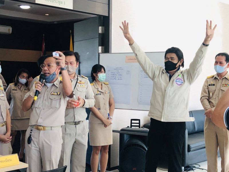 คึกคัก!4 พรรคแห่สมัครชิง ส.ส.เขต5ปากน้ำ