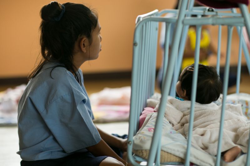 “อาเซียน” แชมป์ผู้ต้องขังหญิงล้นคุก ในไทย 80% อยู่ในสถานะแม่