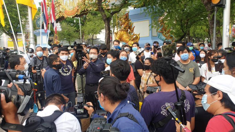“เยาวชนปลดแอก” เปิดเวทีหน้าทบ. เผยหลาย "มหา'ลัย" กำลังนัดชุมนุม