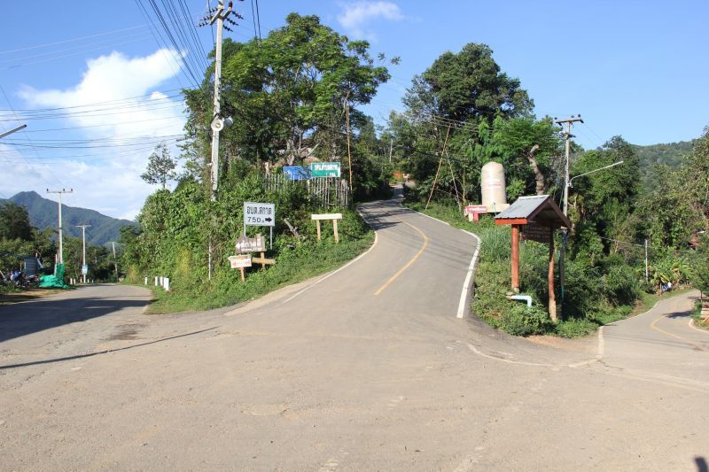 นายอำเภอนำทีมจัดระเบียบ"บ้านสกาด"