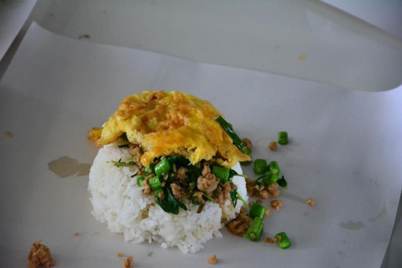 โครงการเลี้ยงไก่ไข่ฯ หล่อเลี้ยงชุมชนช่วงโควิด - 19