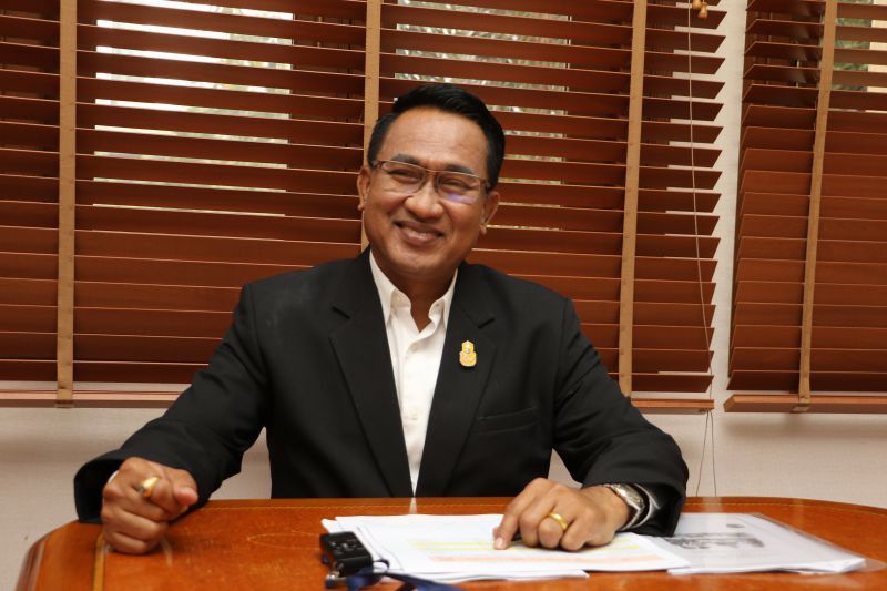 นายสัตวแพทย์สรวิศ ธานีโต