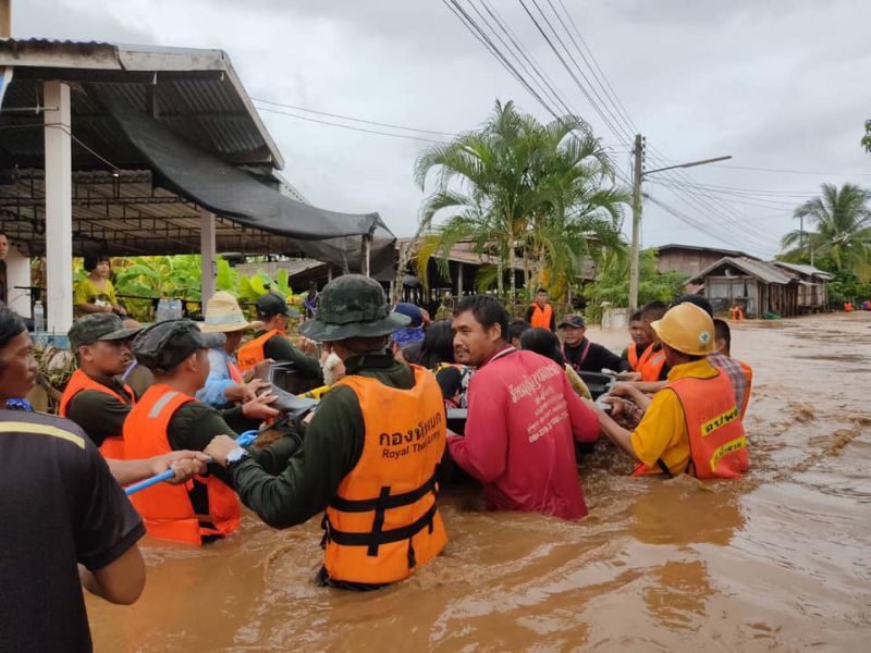 พิษ"ซิน ลา กู" ทหารเร่งช่วยเหลือผู้ประสบภัยจังหวัดเลย