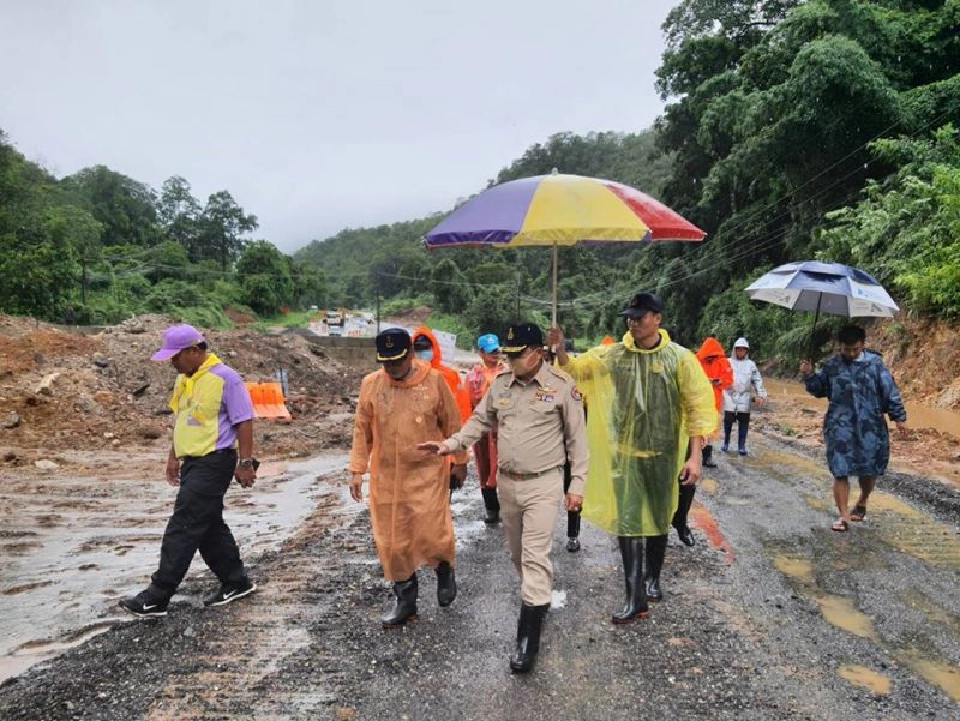 เหนืออ่วม"น้ำป่าไหลหลากท่วมหลายพื้นที่