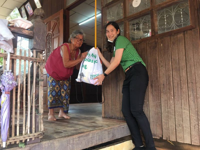 เทสโก้ โลตัส ลงพื้นที่ช่วยน้ำท่วม เมืองเลย 