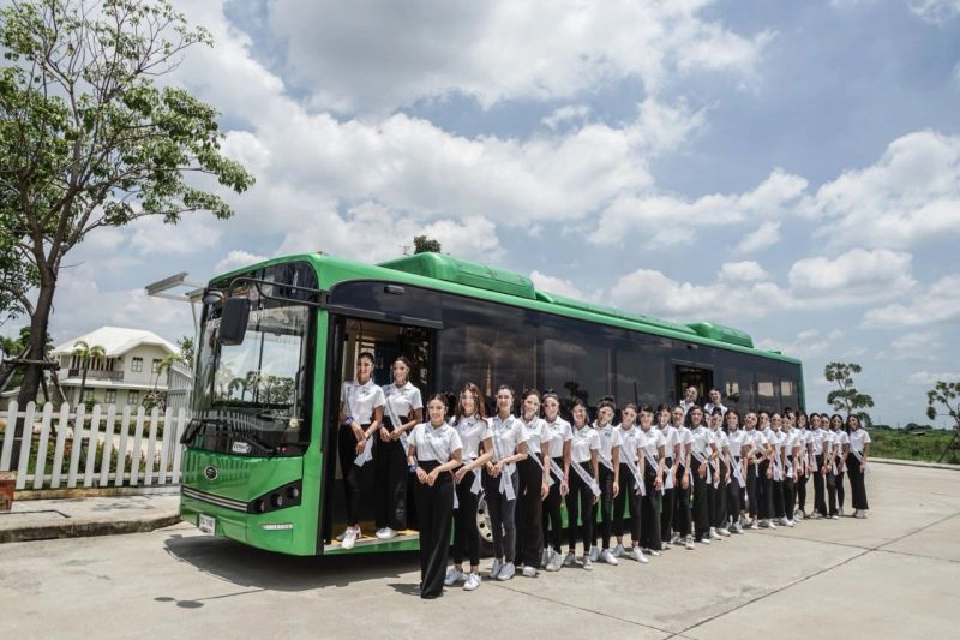 EA เตรียมส่งมอบรถไฟฟ้าต้นปี 64  