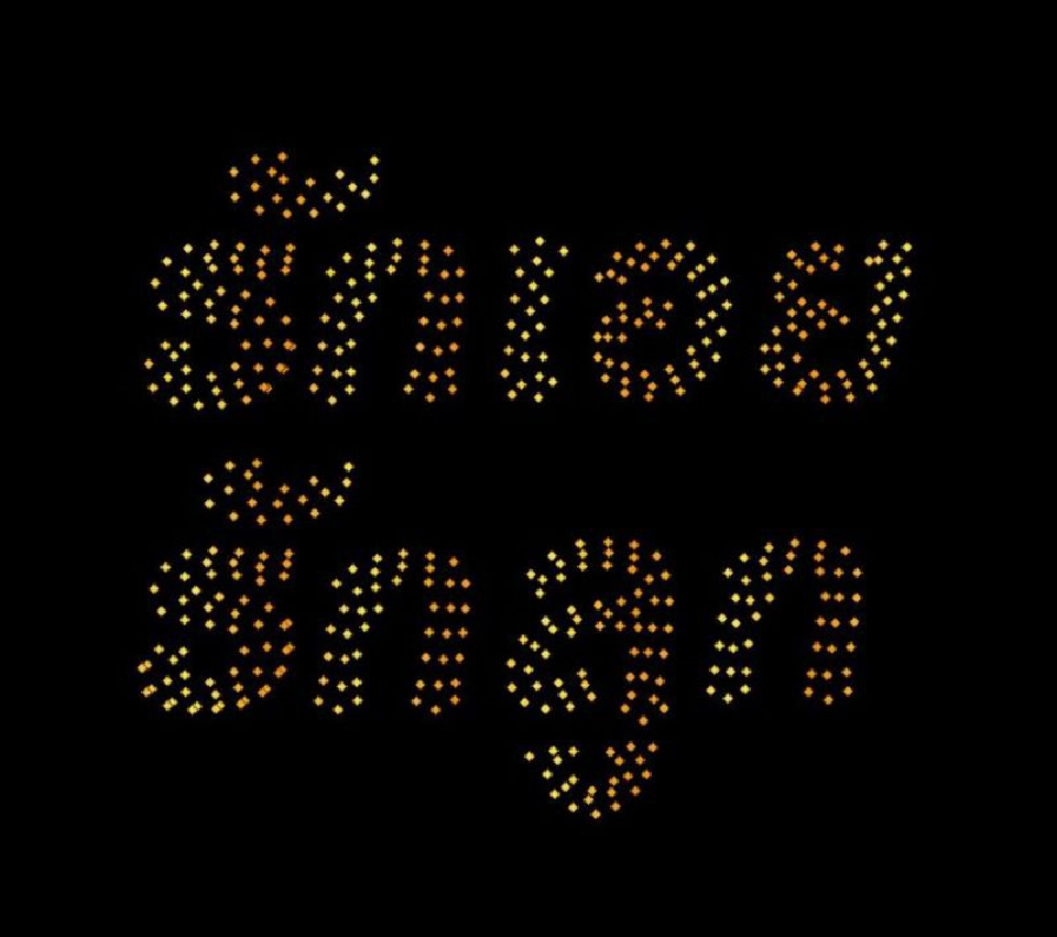 ร่วมชมโดรน 500 ลำแปรอักษรเทิดพระเกียรติ"วันแม่ 2563"  