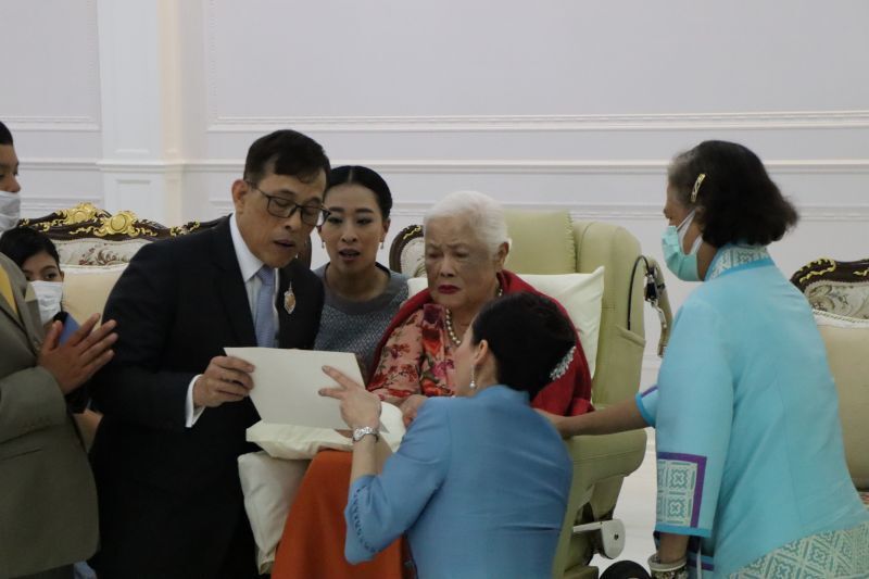 "สมเด็จพระบรมราชชนนีพันปีหลวง" ทรงบำเพ็ญพระราชกุศลส่วนพระองค์