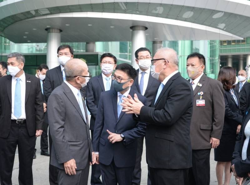 "สุพัฒนพงษ์" ลั่นทำงานเต็มที่เตรียมถกทีมเศรษฐกิจแก้ปัญหาภาพรวม