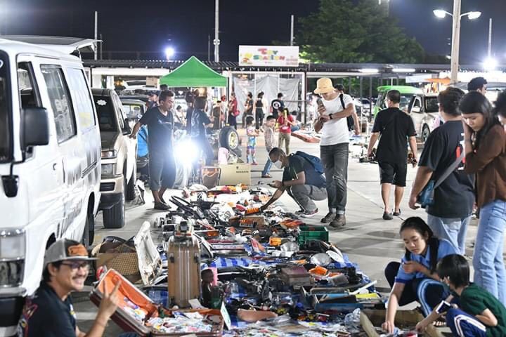 ตลาดนัดมะลิ เลียบด่วนเมืองทอง เปิดพื้นที่ขายฟรี สร้างโอกาส-รายได้ สู้โควิด-19