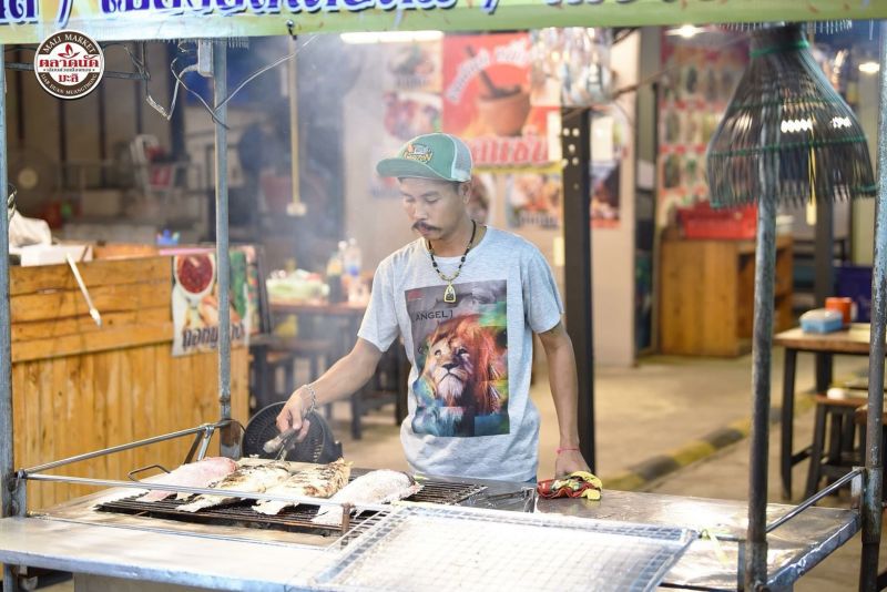 ตลาดนัดมะลิ เลียบด่วนเมืองทอง เปิดพื้นที่ขายฟรี สร้างโอกาส-รายได้ สู้โควิด-19