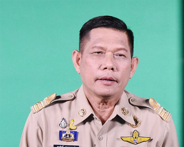 นาวาอากาศเอกสมศักดิ์ ขาวสุวรรณ์ 