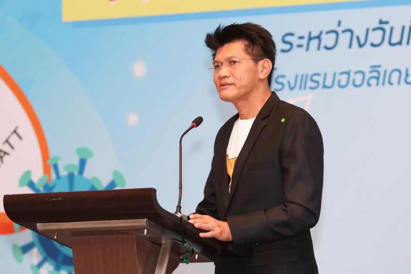 ดร.สาธิต ปิตุเตชะ รัฐมนตรีช่วยว่าการกระทรวงสาธารณสุข 