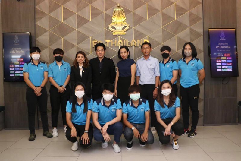 "มาดามแป้ง”จัดให้ ทุ่มงบ 16 ล้านให้สมาคมฟุตบอล