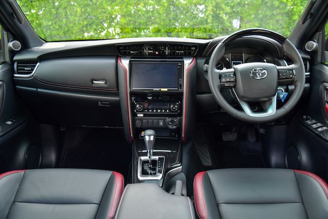 Toyota Fortuner Legender ราคาโหด ยกระดับความดี
