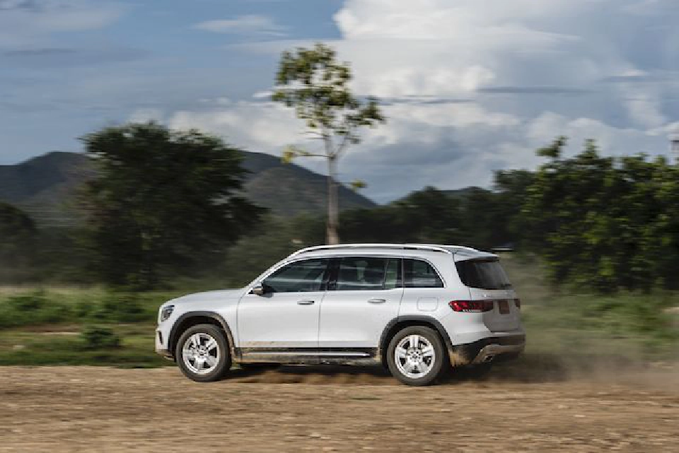 Mercedes Benz GLB 200