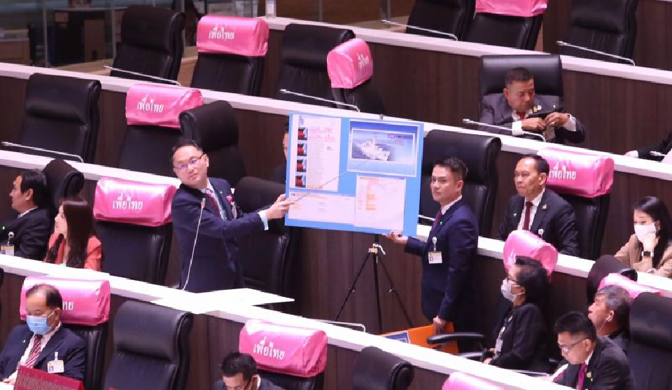 “ยุทธพงศ์”ถล่มรัฐเอื้อเอกชนขยายสัญญารถไฟฟ้าสายสีเขียว