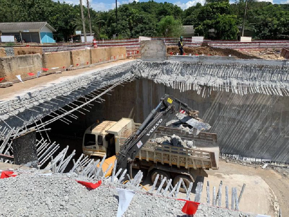 กรมราง -ITD  ตรวจสอบ อุโมงค์ลอดใต้ทางรถไฟถล่ม