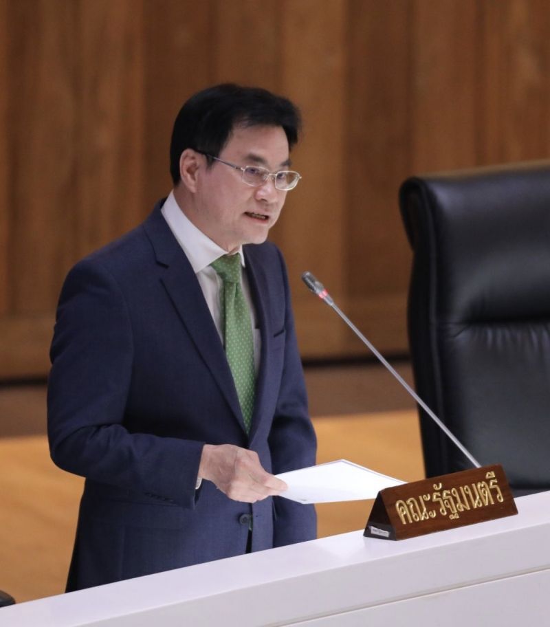 จุรินทร์ ลักษณวิศิษฏ์ 