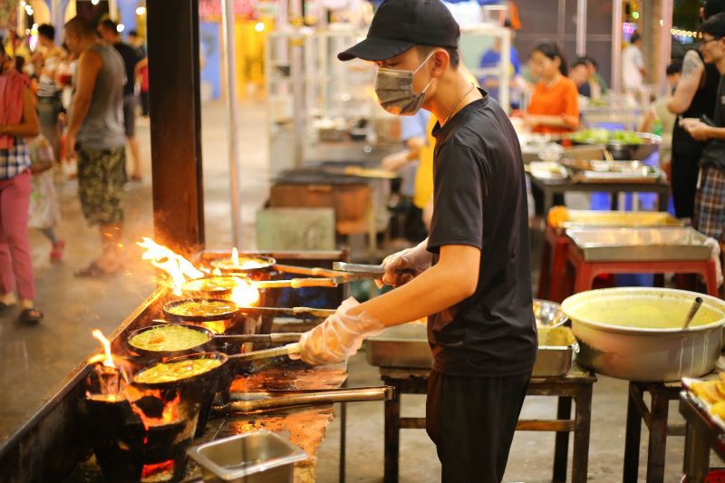 ‘โควิด’ เปิดช่อง‘สตรีทฟู้ด’ชิงยอดร้านดัง
