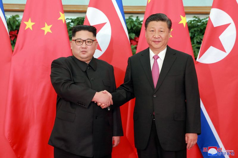 ภาพจากแฟ้มข่าวซินหัว : ผู้นำทั้งสองพบกันที่กรุงเปียงยาง เมื่อเดือนมิถุนายน 2562 