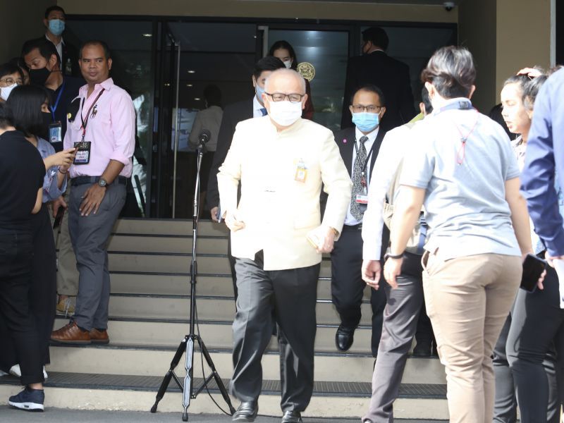 “สุพัฒนพงษ์” ปัดข่าวโยกนั่งรมว.คลัง