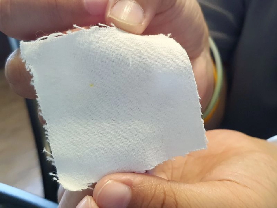 “สเปรย์สะท้อนน้ำจากแกลบ” เพิ่มมูลค่าของเหลือทิ้ง