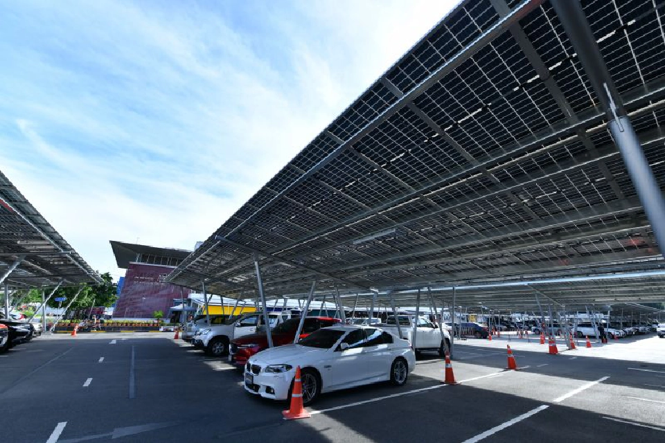 อิมแพค โซล่าร์ จับมือ อิตัลไทยวิศวกรรม ทุ่ม 24 ล้าน ติดตั้งโซลาร์บนหลังคาที่จอดรถให้จุฬาฯ