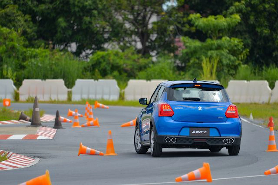Suzuki Swift GL Max Edition