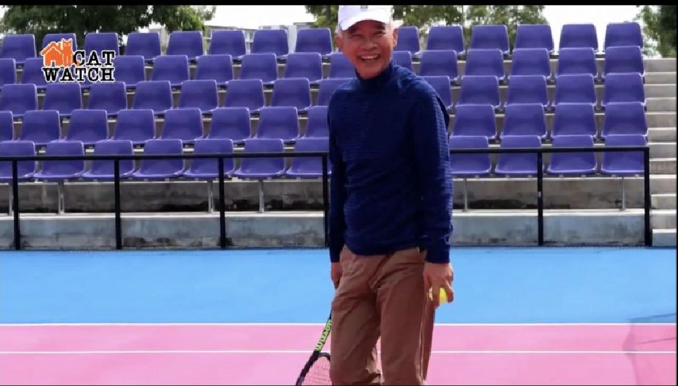 หลุดเฟรม “สุวัจน์ ลิปตพัลลภ” กับวันสบายๆ ที่หัวหิน