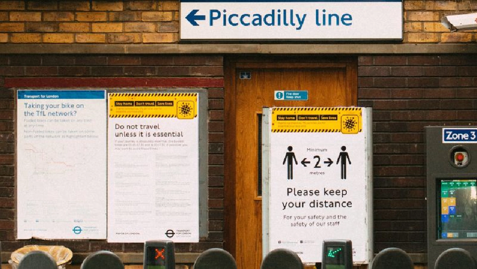 อังกฤษรณรงค์ให้ประชาชนเคร่งครัดมากขึ้นกับการเว้นระยะห่างทางสังคม