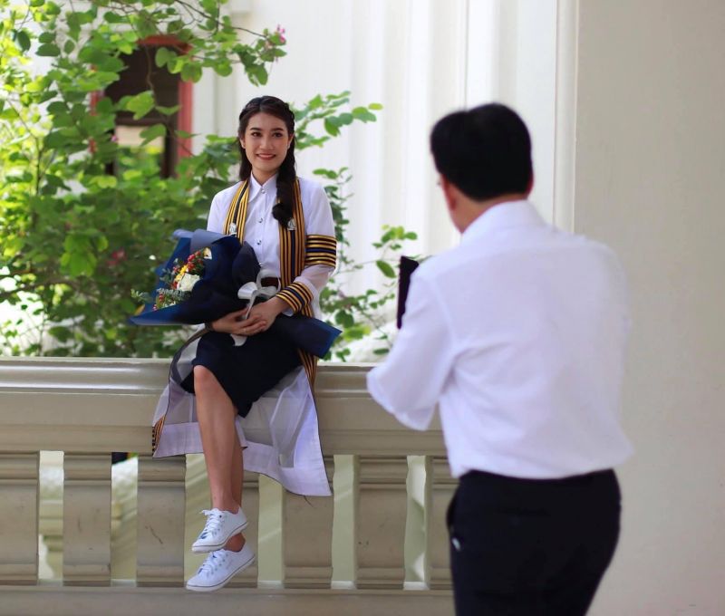 “จุรินทร์”ภูมิใจลูกสาวรับปริญญาบัตรจากพระหัตถ์สมเด็จพระกนิษฐาธิราชเจ้าฯ
