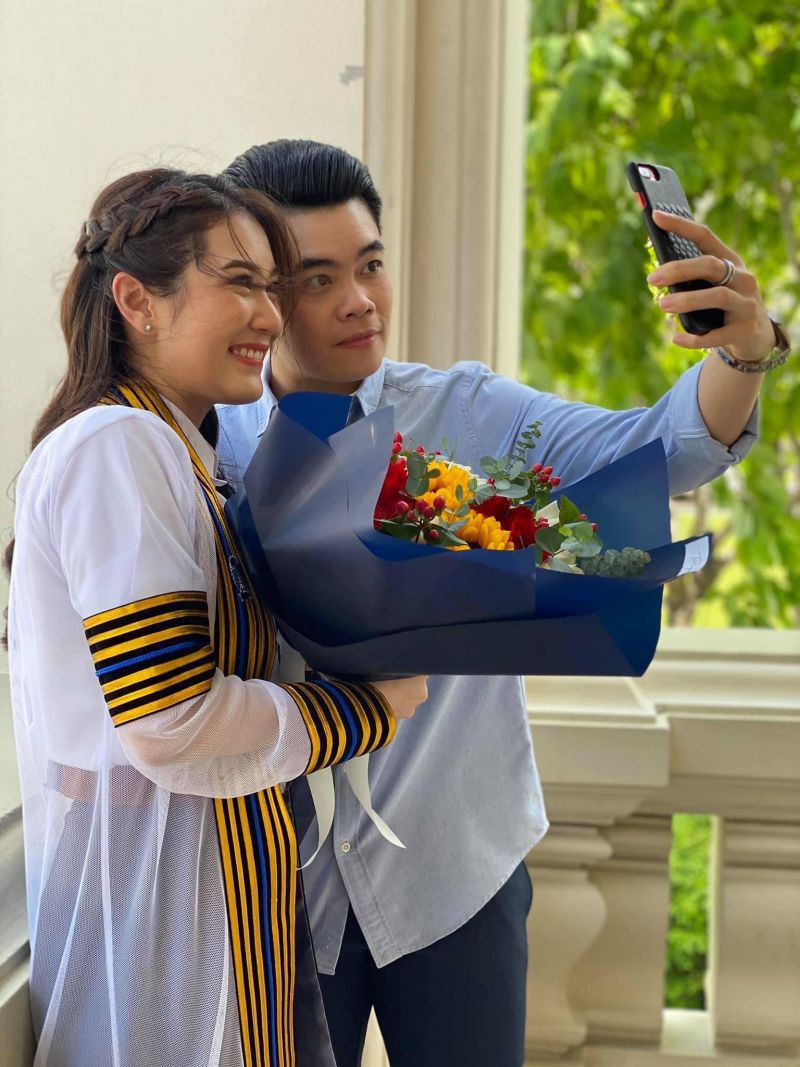 “จุรินทร์”ภูมิใจลูกสาวรับปริญญาบัตรจากพระหัตถ์สมเด็จพระกนิษฐาธิราชเจ้าฯ