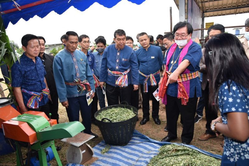 รมช.เกษตร ลงพื้นที่โครงการขับเคลื่อนไทยไปด้วยกัน จ.ขอนแก่น