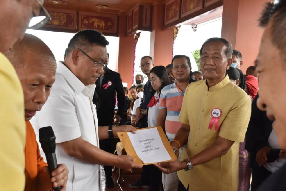 ป่าไม้ไฟเขียวสร้างองค์"พ่อท่านคล้าย วาจาสิทธิ์"ใหญ่สุดบนเขาศูนย์