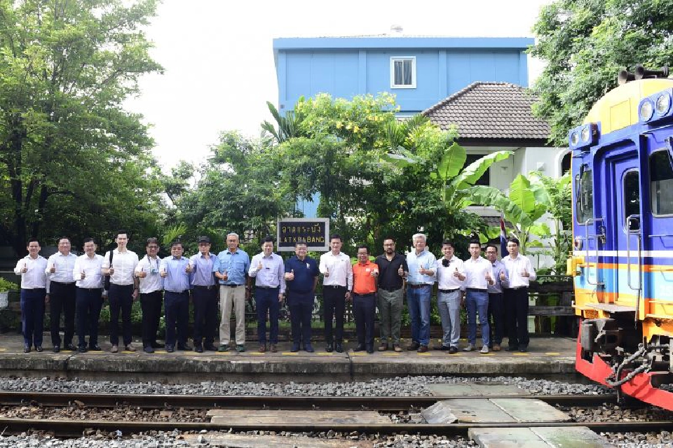 บิ๊กซีพีนำทัพผู้บริหาร สำรวจเส้นทางรถไฟเชื่อม 3 สนามบิน