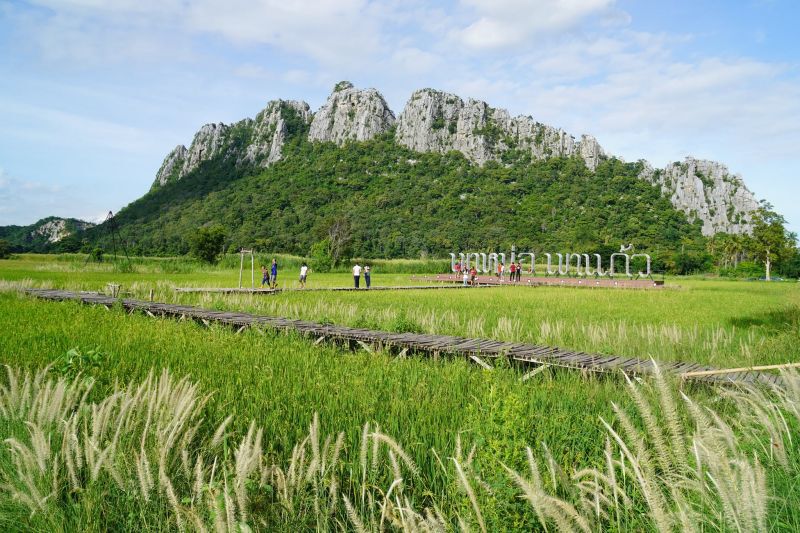 ขึ้นยอด"เขาหน่อ" ไม่เจอพญาวานรยังมี"วิว"สุดว๊าว