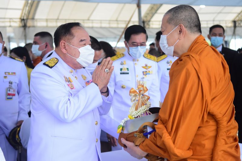 นายกฯ นำครม.ทำบุญ วันคล้ายวันสวรรคต รัชกาลที่ 9